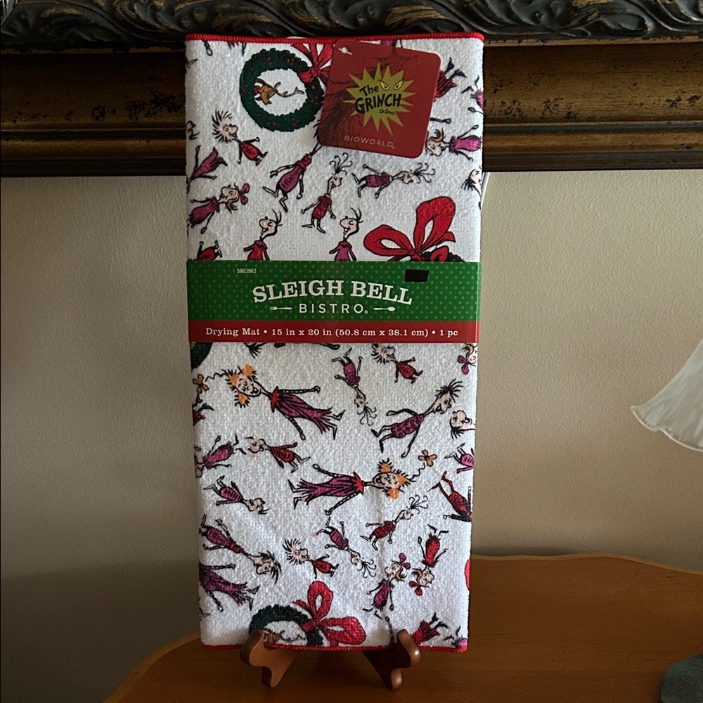 Grinch Holiday Drying Mat